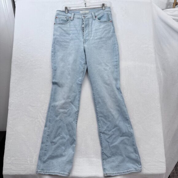 Levis Jeans Womens 32x33 Blue Light Wash Ribcage Boot Stretch High Rise - Picture 1 of 16